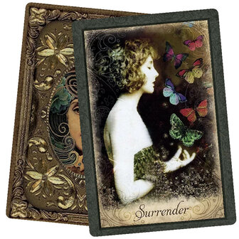 Vintage wisdom oracle